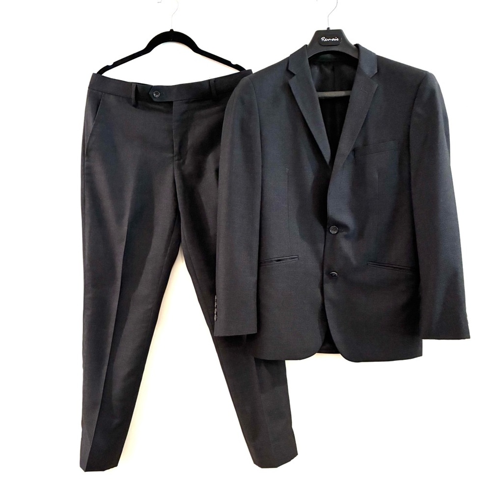 Men's Charcoal Grey Suit